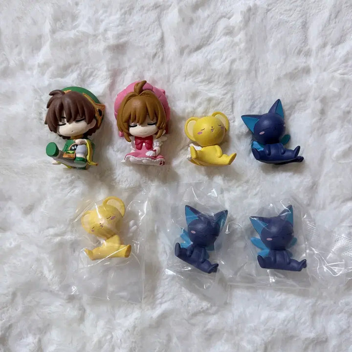 [BUNJANG] Cardcaptor Sakura Shoulder Perching Gacha Figures - Set of 4 / 카드캡터체리 어깨쿵 가챠 피규어 샤오랑 사쿠라 케로 스피넬 카캡사고전만화