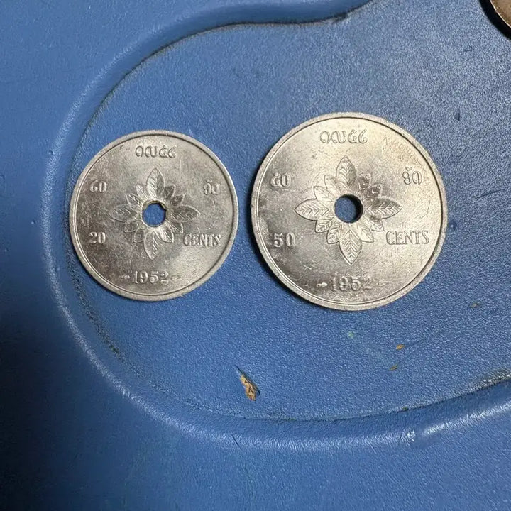 [BUNJANG] 1952 Laos 20 Cent &amp; 50 Cent Coins / 1952년 라오스 20센트 50센트 동전