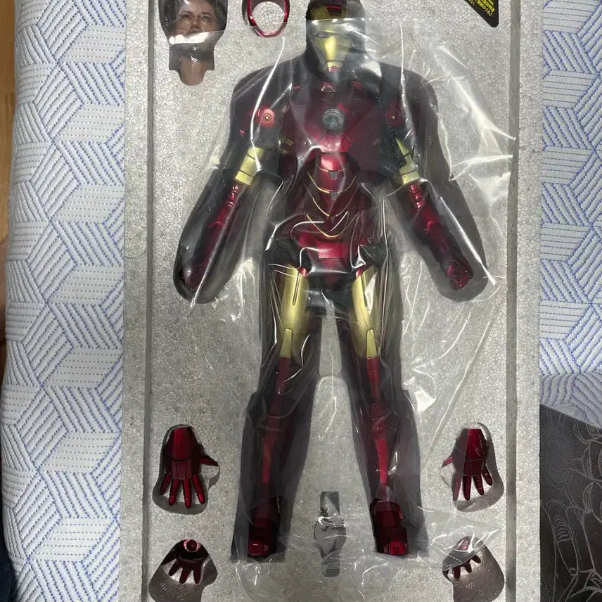 [BUNJANG] Hattori Iron Man Mark 4 Plastic Model Kit / 핫토리 아이언맨4