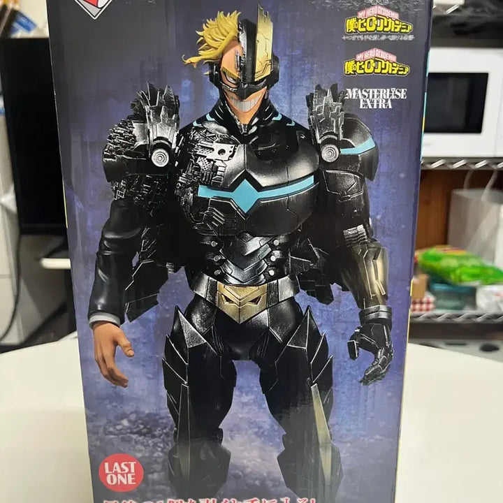 [BUNJANG] My Hero Academia Armored All Might Last One (Half-Broken) Figure / (미개봉새상품) [현물]  택포 18 아머드 올마이트 라스트원(반파)