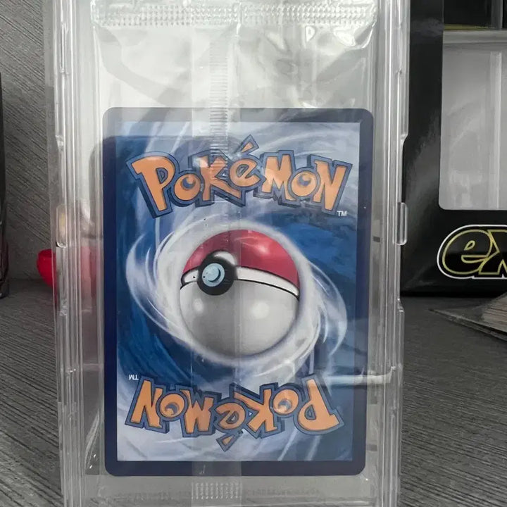 [BUNJANG] Pokemon Pikachu Batik Promo Card (Sealed) / 포켓몬카드 피카츄 바틱 프로모 카드 (미개봉)