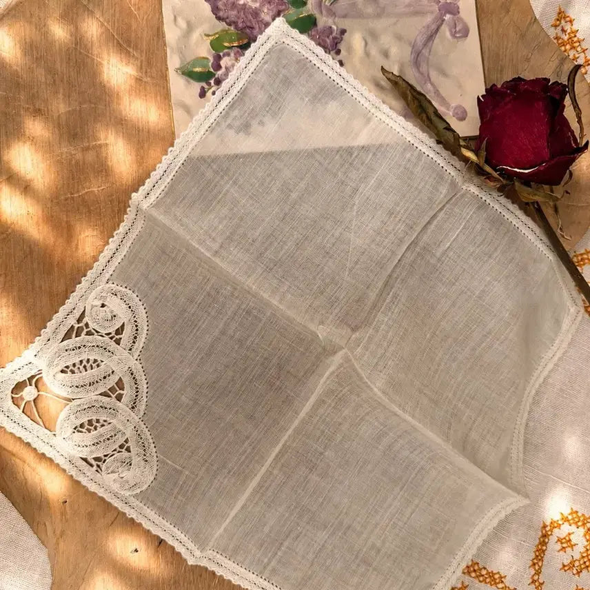 [BUNJANG] Linen Lace Hankerchief / 린넨레이스 행키 퓨어한 화이트손수건