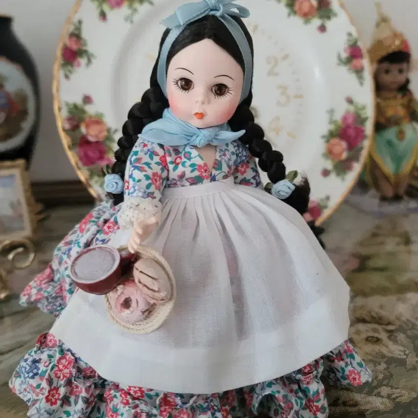 [BUNJANG] Madame Alexander Argentina Doll / 마담알렉산더 아르헨티나