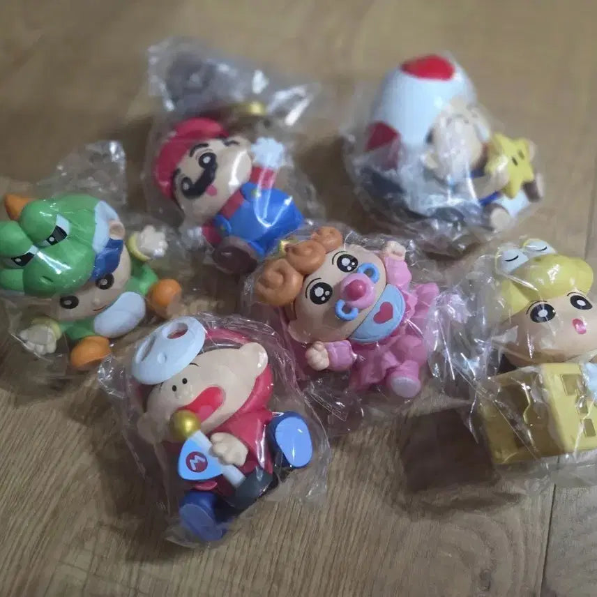 [BUNJANG] Crayon Shin-chan &amp; Mario 6-Figure Set / 짱구 마리오 피규어 6종 세트