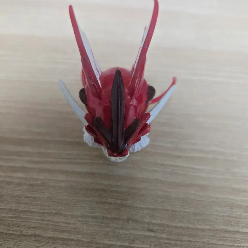 [BUNJANG] Shiny Mega Gyarados Moncolle Pokemon Figure / 이로치 메가갸라도스 몬콜레 포켓몬 피규어