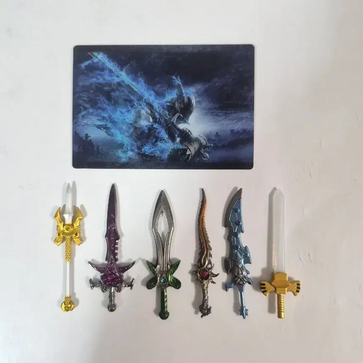 [BUNJANG] Miniature Weapons Set (6 Types) &amp; Elden Ring Card / 급처) 미니어쳐 무기 6종 ( 가검 ) + 엘든링 카드 팝니다