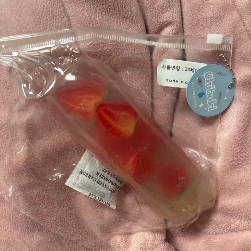 [BUNJANG] Chiboki Strawberry Stick Squishy (New, Unsealed) / 샤오홍슈 치보키 신상 정품 딸기스틱 말랑이(새제품 미개봉)