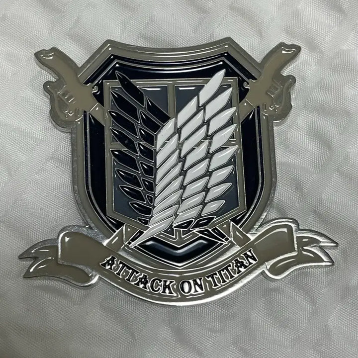 [BUNJANG] Attack on Titan Survey Corps Badge / 진격의 거인 조사병단 뱃지