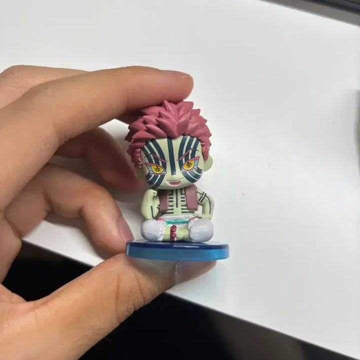 [BUNJANG] Demon Slayer Akaza Swarasetai Gacha Figure (Flawed) / 귀멸의칼날 아카자 스와라세타이 가챠 피규어 하자품