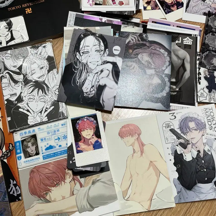 [BUNJANG] Tokyo Revengers Fan-Made Merchandise Bundle (Postcards, Stickers, Paper Goods) / 도리벤 비공굿 엽서북, 스티커, 지류 일괄 판매