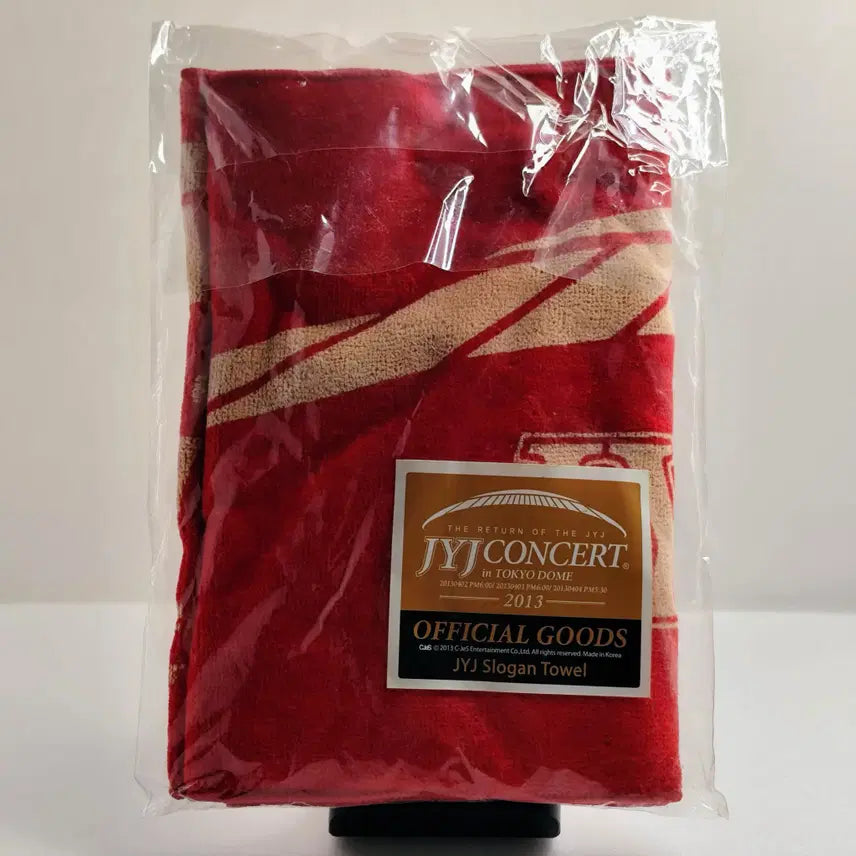 [BUNJANG] JYJ 2013 Tokyo Dome Concert Official Slogan Towel + Poster Bundle (Sealed) / [미개봉] JYJ 2013 도쿄돔 콘서트 공식 슬로건 + 포스터 일괄