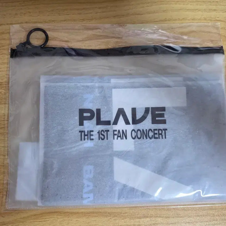 [BUNJANG] PLAVE 1st Fan Concert "Hello, Wonderous World" Sealed Slogan / 미개봉 플레이브 첫팬콘 1ST FAN CONCERT 슬로건