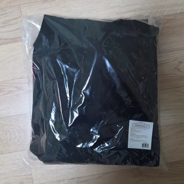 [BUNJANG] Stellive Terminal 5 Pop-up Sweatshirt / 스텔라이브 터미널 5 팝업 맨투맨