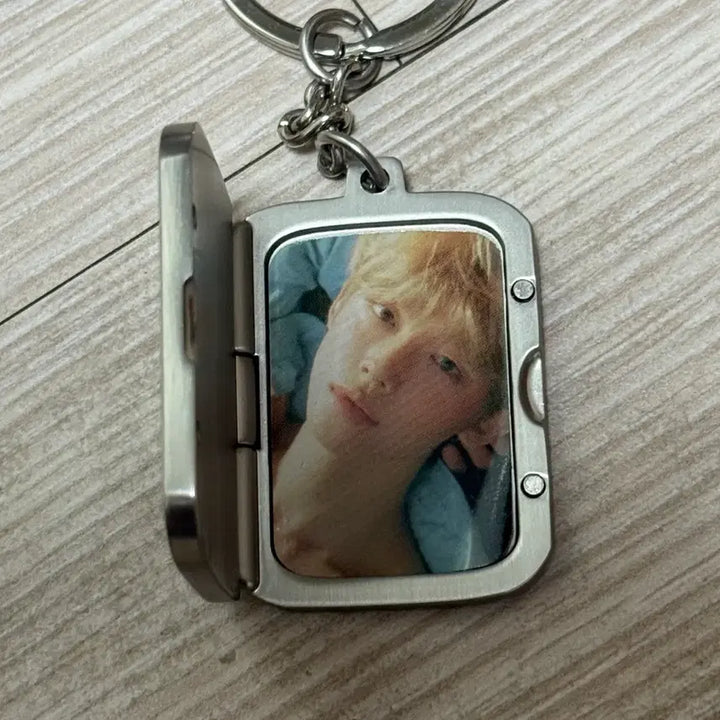 [BUNJANG] TXT Yeonjun Showcase Keychain / 투바투 연준 쇼케이스 키링 역조공 양도