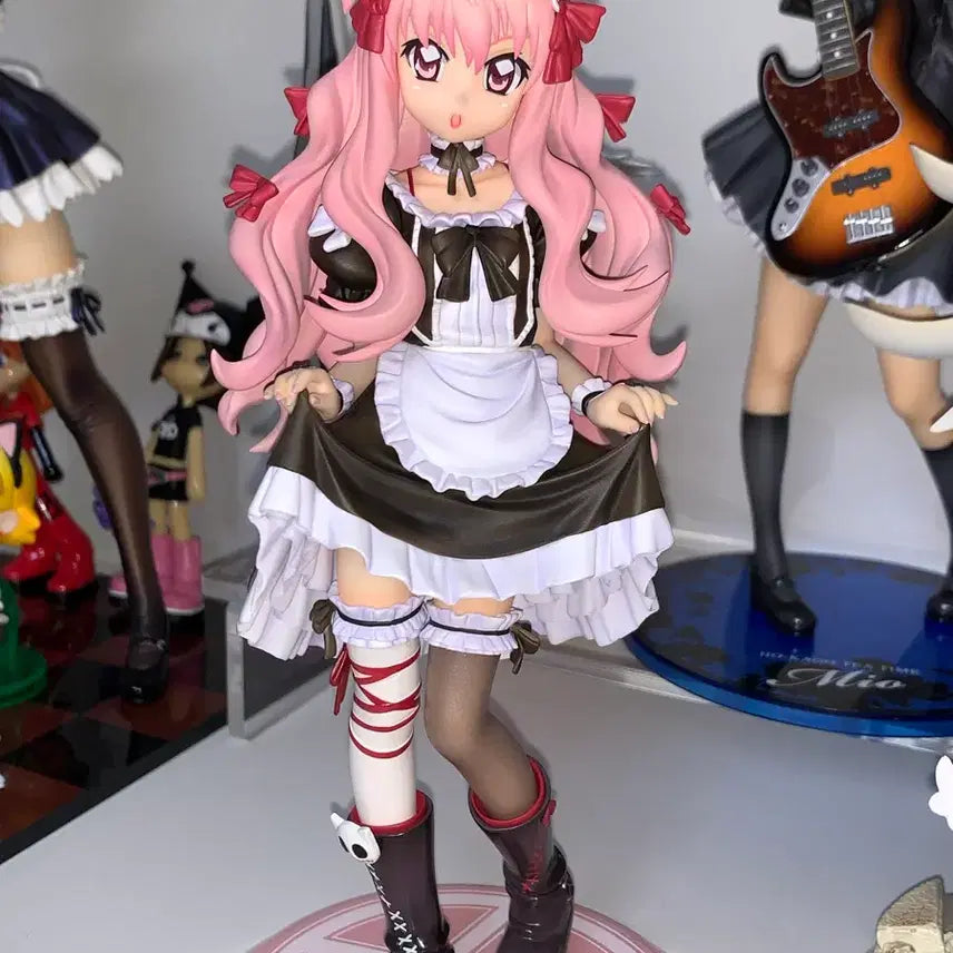 [BUNJANG] The Familiar of Zero Louise de la Vallière Gothic Punk Bishoujo Figure / 제로의 사역마 루이즈 알터 고스펑크 고전 미소녀 피규어