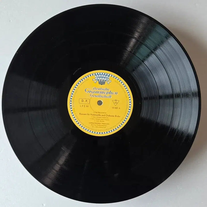 [BUNJANG] Deutsche Grammophon Gesellschaft Boccherini &amp; Saint-Saëns Cello Concertos Ludwig Hoelscher Mono LP (1957) / 루드비히 휠셔-보케리니,,생상스 첼로 협주곡 LP (1957년 모노초반)