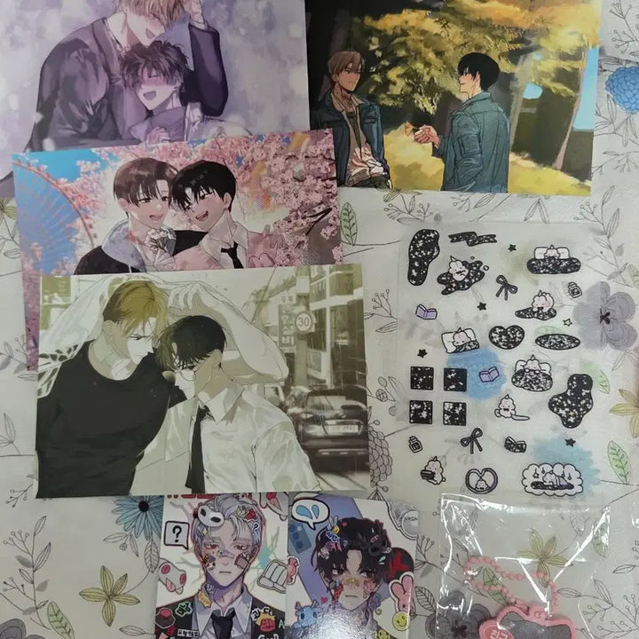 [BUNJANG] GyeDamChulGeun GyeChul Unofficial Goods Bundle Set - Keychain, Sticker, Postcard / 괴담출근 괴출 비공식 굿즈 키링 스티커 엽서 외 일괄