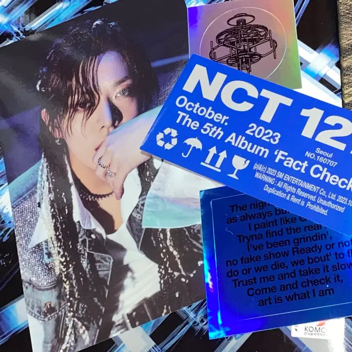 [BUNJANG] NCT 127 Fact Check Yuta Postcard + Sticker Set / NCT 127 팩트체크 유타 엽서 + 스티커