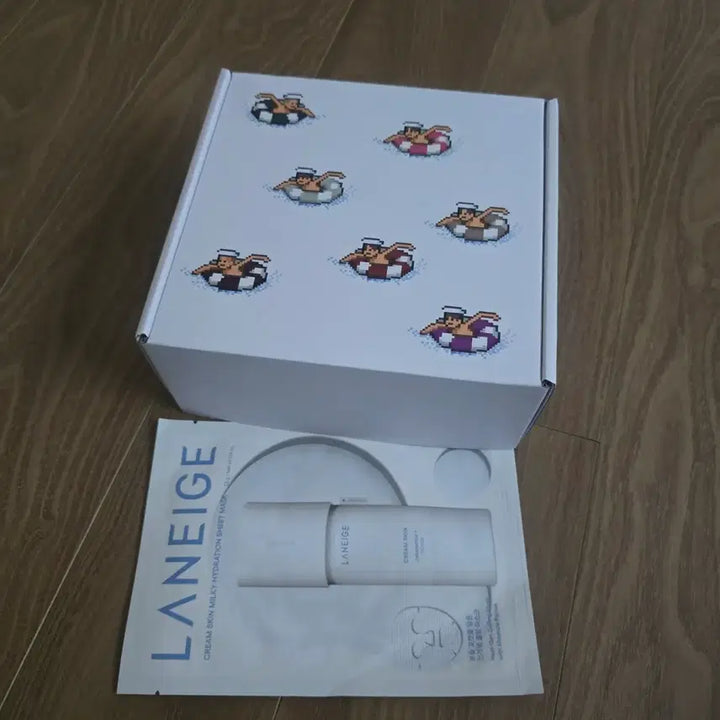 [BUNJANG] BTS Busan Arirang Concert Gift Set Hand Towel Laneige Mask / BTS 부산아리랑콘서트 역조공 기프트 핸드타월 수건 라네즈마스크