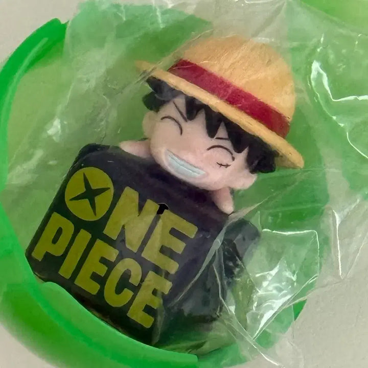 [BUNJANG] One Piece Classic Gacha Double Jack Earphone Jack Gacha Vol. 3 Capsule Toy Figure Luffy / 원피스 고전가챠 더블잭 이어폰잭 가챠 3탄 캡슐토이 피규어 루피