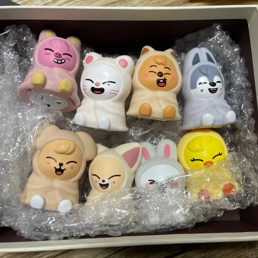 [BUNJANG] Stray Kids SKZOO Light Gacha Set / 스트레이키즈 스키즈 스키주 라이트 가챠 세트 8개
