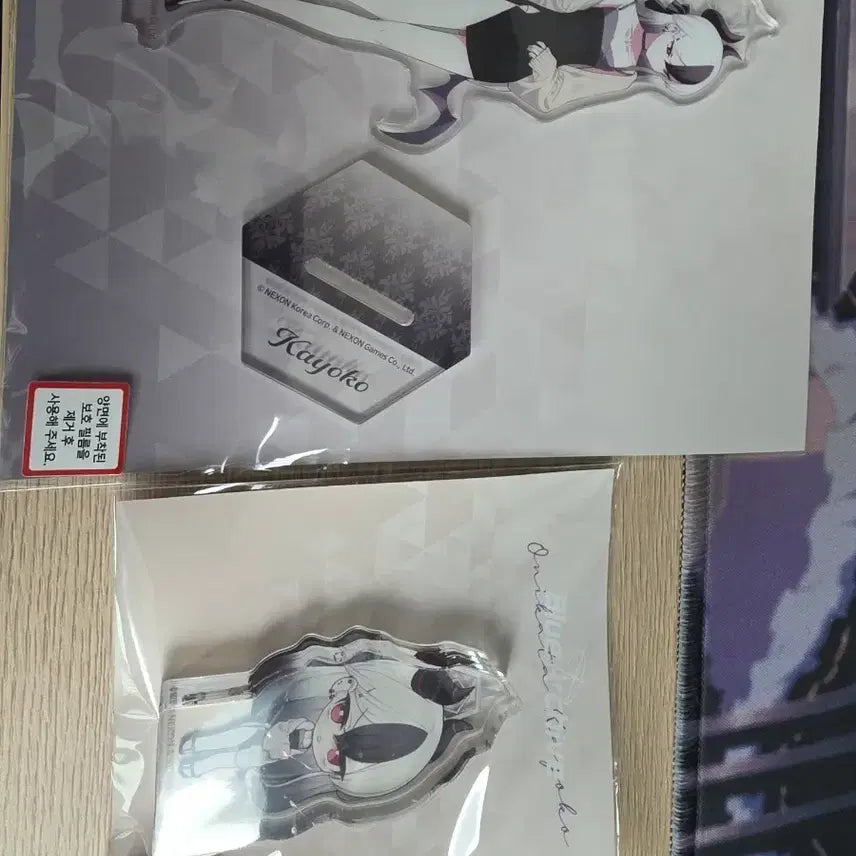 [BUNJANG] Kayoko Acrylic Stand &amp; Mini Figure Lucky Charm Bundle Set / 카요코 아크릴 스탠드, 미니 피규어, 럭키챰
