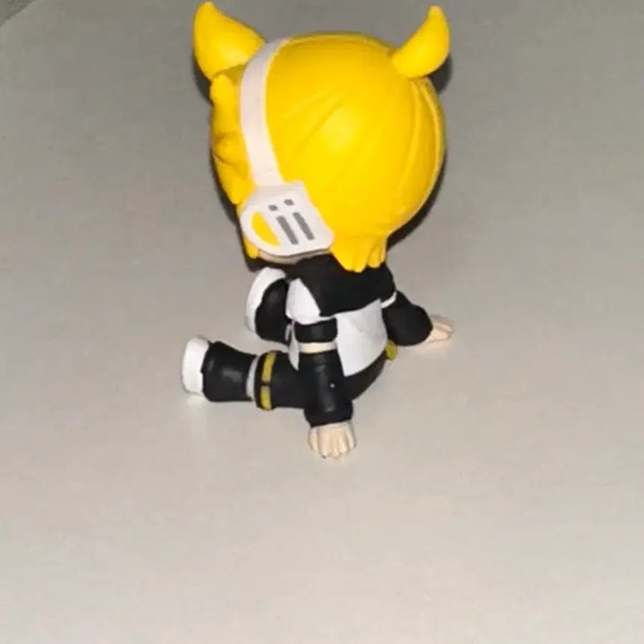 [BUNJANG] Kagamine Len Shoulder Mount Gacha Figure / 카가미네 렌 어깨쿵 가챠