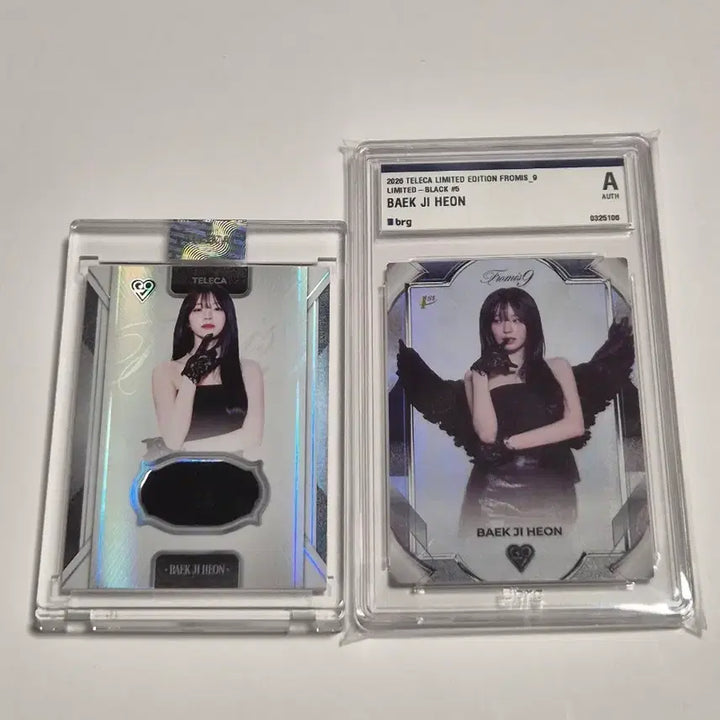 [BUNJANG] fromis_9 Baek Ji-heon Black Grade Card &amp; Game-Worn Relic Card Bundle / 프로미스나인 테레카 백지헌블랙 등급 카드와 실착 렐릭 카드 묵음