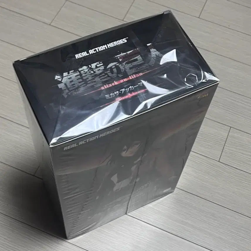 [BUNJANG] RAH Mikasa Ackerman Figure / RAH 미카사 피규어 팝니다
