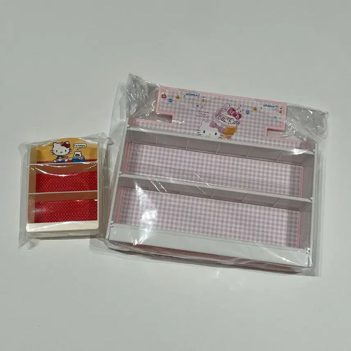 [BUNJANG] Hello Kitty Miniature Display Shelf 2-Set Bundle / [일괄] 헬로키티 미니어처 진열대 선반 2종 세트