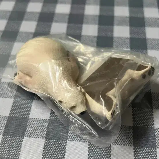 [BUNJANG] Sleeping Animals 2 Polar Bear Figurine / 잠자는동물들2 북극곰