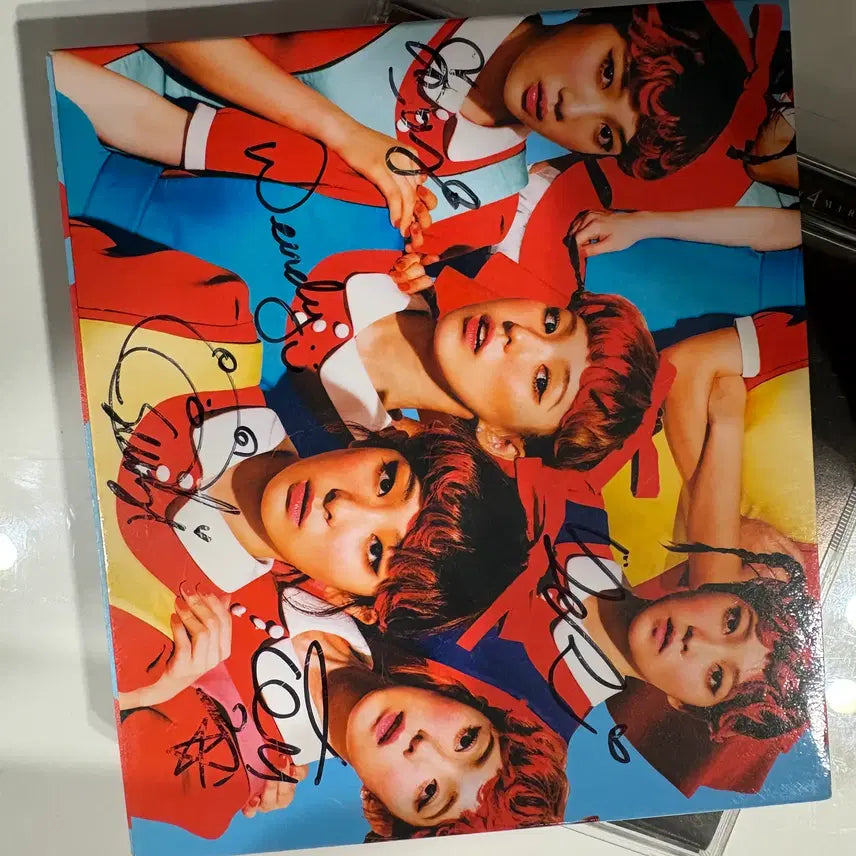 [BUNJANG] Red Velvet The Red Official 1st Album Full Member Autographed Photocard (Yeri) / [극희귀/예리포카] 레드벨벳 정규 1집 The Red 전멤버 친필 싸인