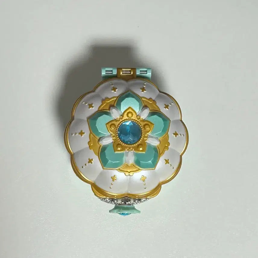 [BUNJANG] Flowering Heart Shining Pact Vintage Toy / 플라워링하트 샤이닝 팩트 고전완구