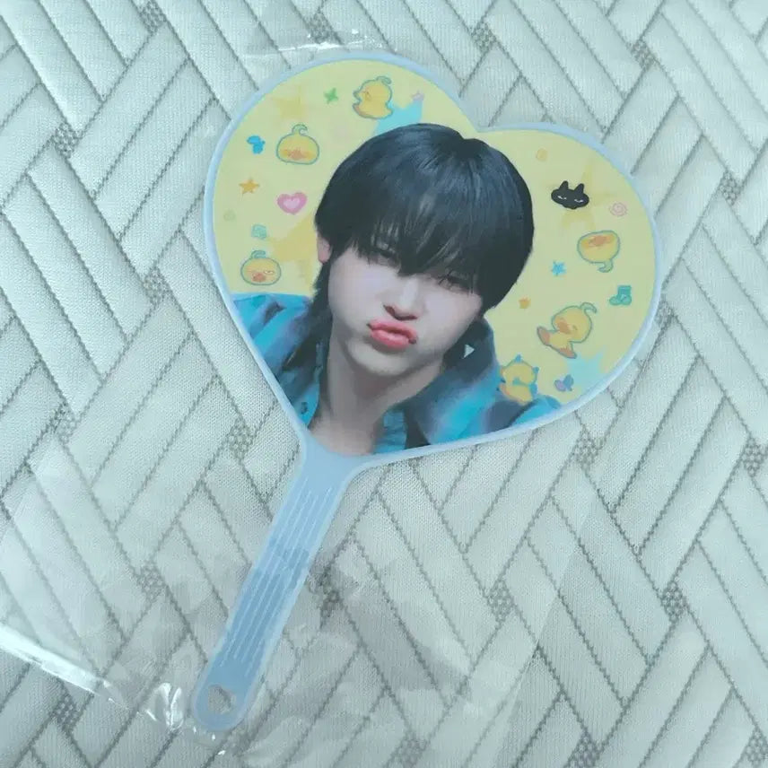 [BUNJANG]  &amp;TEAM Nicholas Mini Uchiwa / 니콜라스 미니 우치와 양도