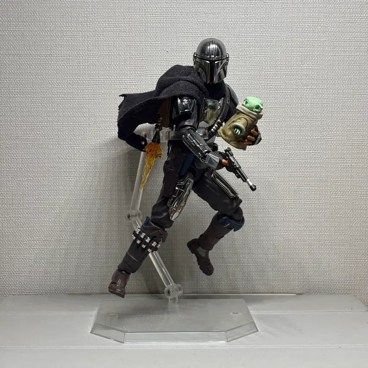 [BUNJANG] MAFFEX Star Wars The Mandalorian Chrome Ver. Figure / 마펙스 스타워즈 만달로리안 (크롬 ver)