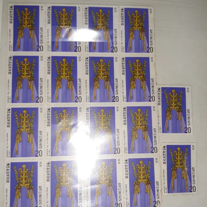 [BUNJANG] Korean Art 5000 Years Golden Crown Stamp Set (1979 Issue) - 18 Unused Stamps / 마지막가격내림(미사용)한국미술5천년금관1979년도.