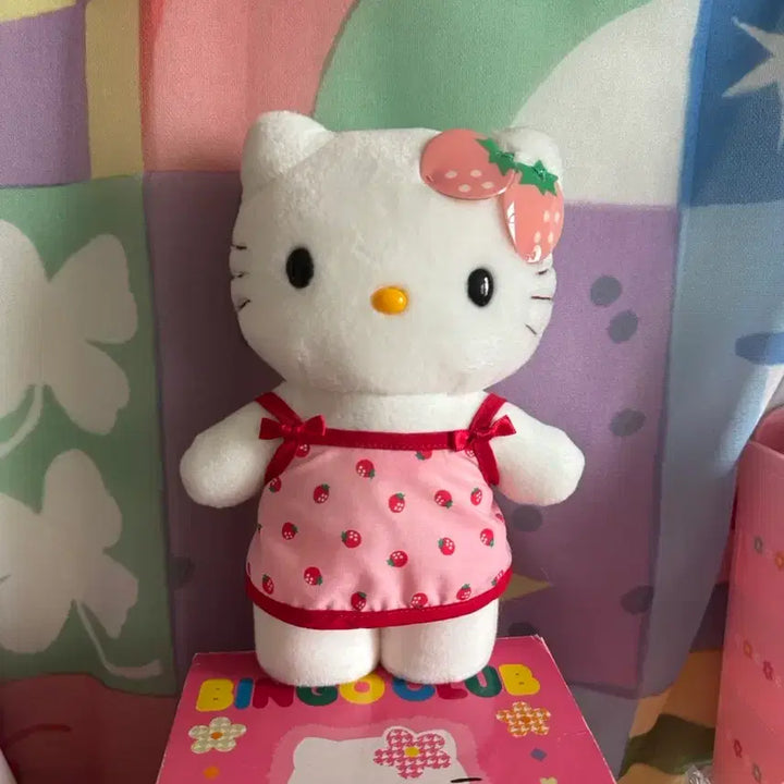 [BUNJANG] Sanrio Ichigo Pajamas Kitty Plush / 고전 이치고 파자마 키티