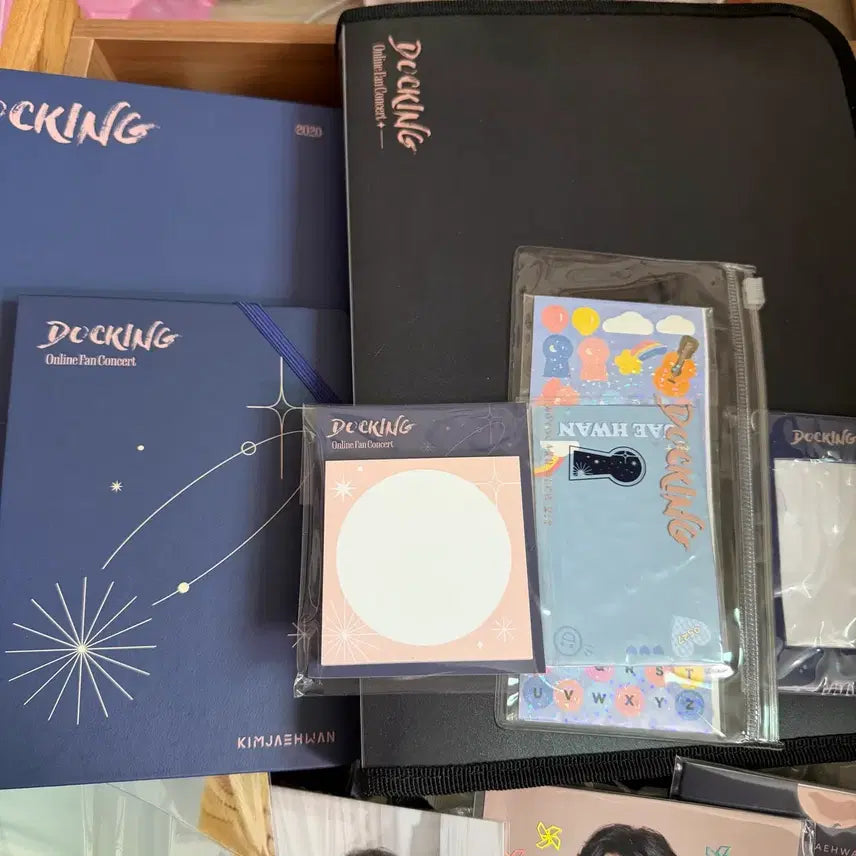 [BUNJANG] Kim Jaehwan Docking Concert MD Bundle Set / 김재환 도킹콘 MD 굿즈 일괄 6만원에 판매해요