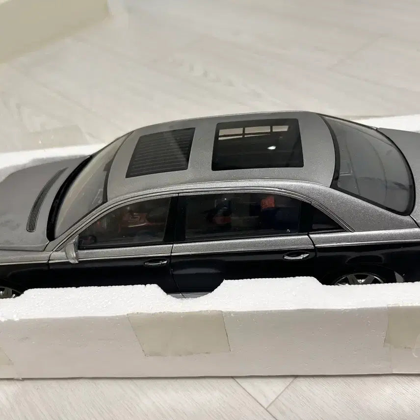 [BUNJANG] AutoArt Maybach 62 Die-cast Model / 오토아트 마이바흐 62 판매합니다!