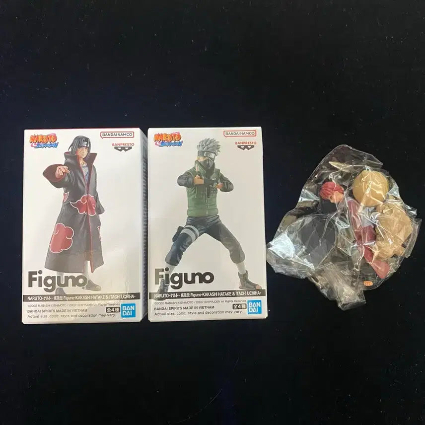 [BUNJANG] Figzero Naruto Kakashi &amp; Itachi 2-Figure Set (Sealed) + Free Gift / 나루토 figuno 카카시, 이타치 2종 미개봉 + 사은품