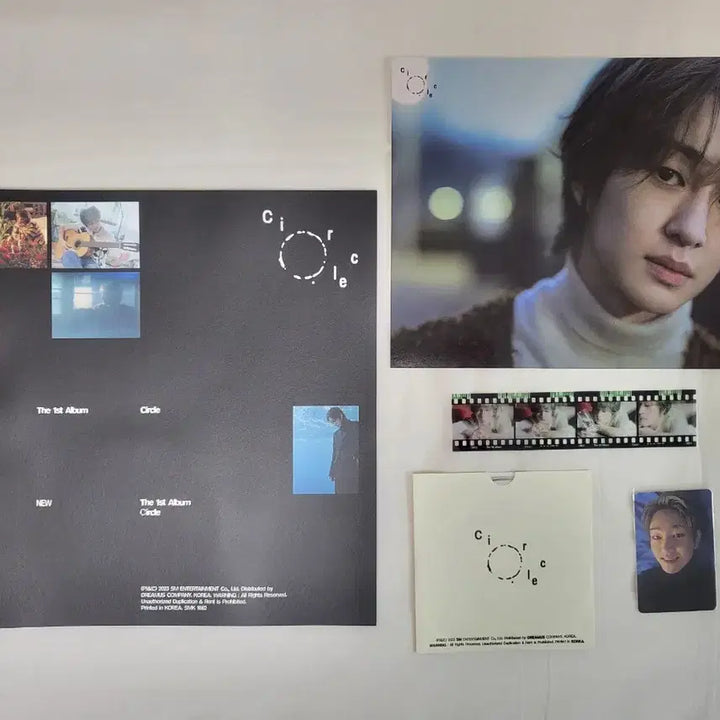 [BUNJANG] Onew The 1st Album Circle Photobook Ver. Poster / 온유 정규 1집 초도 한정 포스터 포함