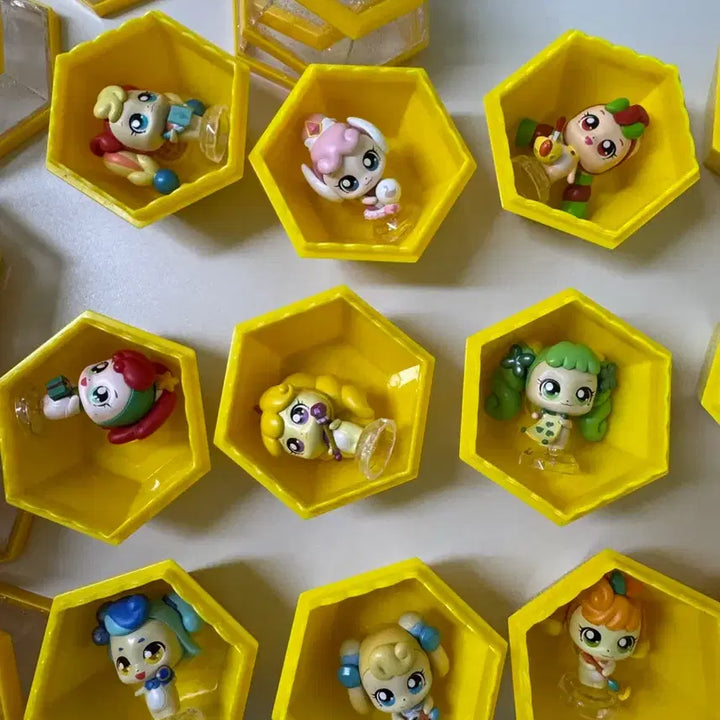 [BUNJANG] Sparkling Tinyping Figure Bundle Set (18 Figures) / 반짝반짝 티니핑 피규어 일괄 18마리 (다해핑 발레핑 하츄핑 공주핑 등등