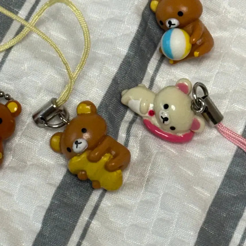 [BUNJANG] Rilakkuma Vintage Strap Keychain Bundle Set / 리락쿠마 고전 스트랩 키링 일괄