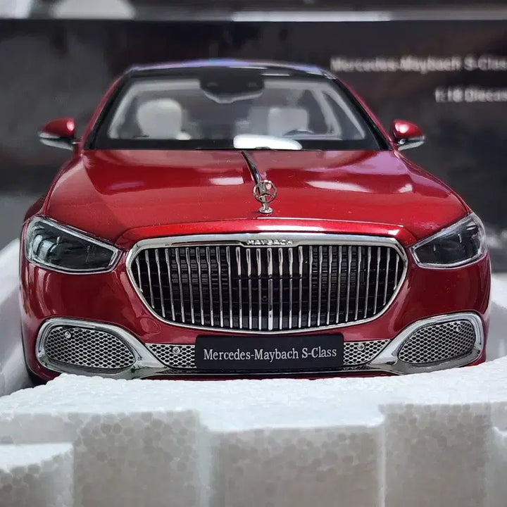 [BUNJANG] Almost Real 1:18 Mercedes-Maybach S680 Red Diecast / 1:18 올모스트리얼 벤츠 마이바흐 S680 레드 다이캐스트