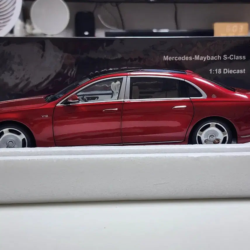 [BUNJANG] Almost Real 1:18 Mercedes-Maybach S680 Red Diecast / 1:18 올모스트리얼 벤츠 마이바흐 S680 레드 다이캐스트