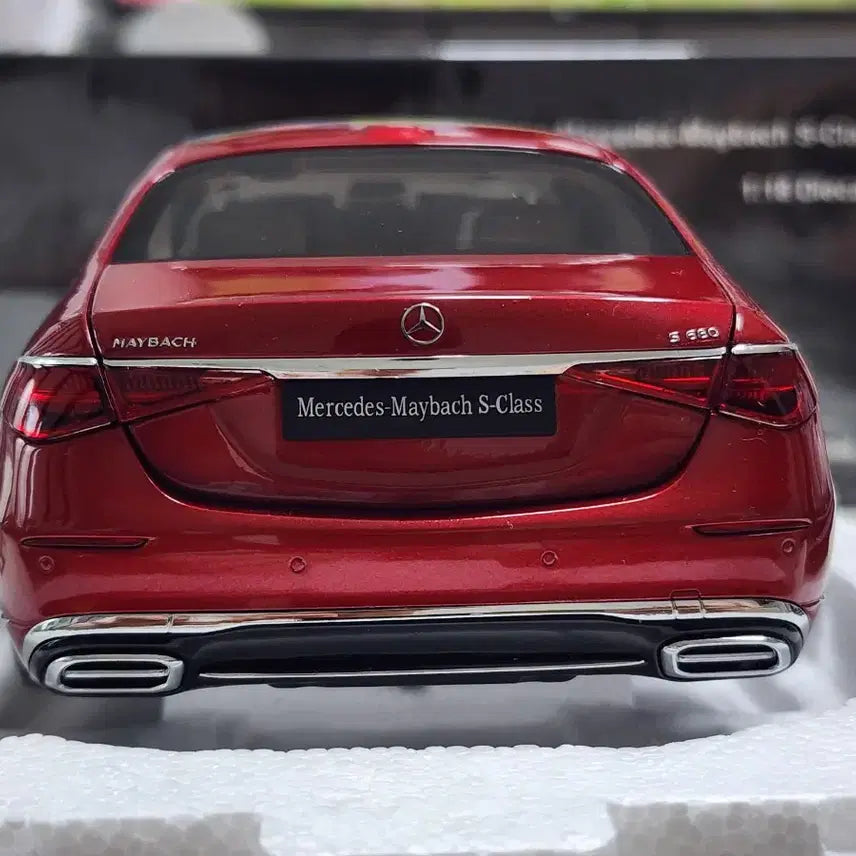 [BUNJANG] Almost Real 1:18 Mercedes-Maybach S680 Red Diecast / 1:18 올모스트리얼 벤츠 마이바흐 S680 레드 다이캐스트