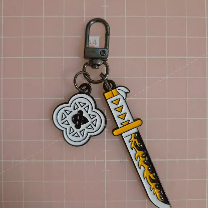 [BUNJANG] Demon Slayer Agatsuma Zenitsu Nichirin Sword Keychain / 귀멸의칼날 아가츠마 젠이츠 일륜도 키링 판매