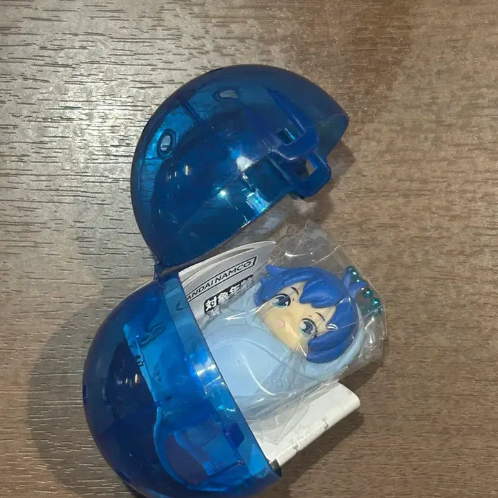 [BUNJANG] Vocaloid Kaito Baby Carrier Gacha Figure / 보컬로이드 카이토 포대기 가챠