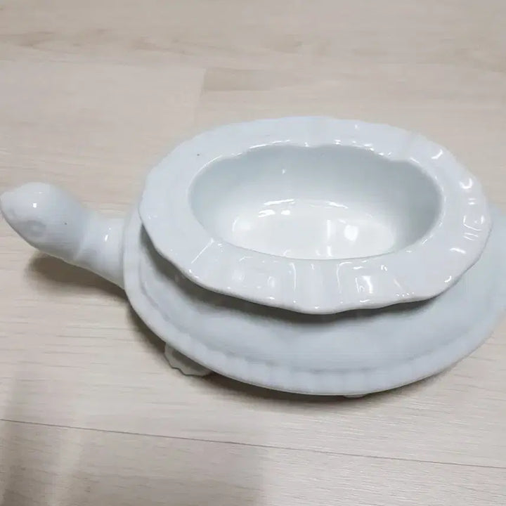 [BUNJANG] 1970s Turtle-Shaped Tobacco Box and Ashtray Ceramic / 70년대골동거북형엽초함과재떨이도자기