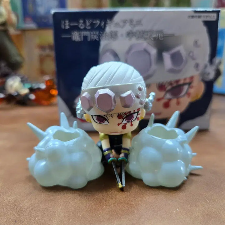[BUNJANG] Demon Slayer Tengen Uzui Figure / 귀멸의칼날 귀칼 우즈이 텐겐 피규어
